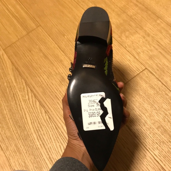 SOLD - Gucci Susan Floral Brocade Loafer - Picture 5 of 6